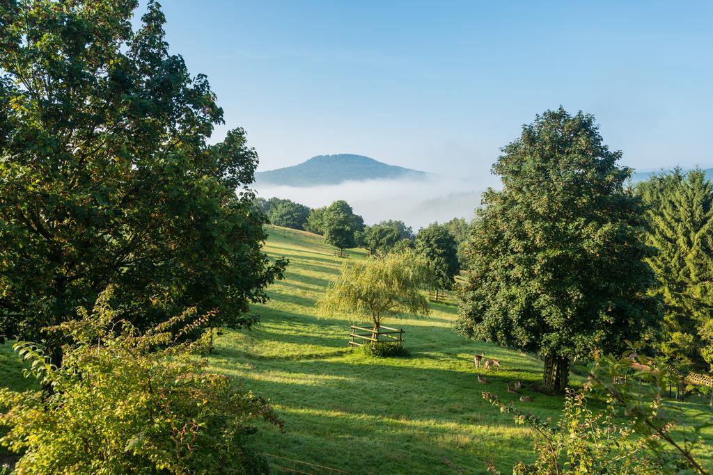 Natur- Und Wohlfuehlhotel Kastenholz Wershofen ภายนอก รูปภาพ